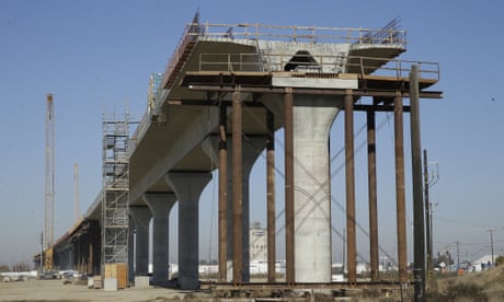An elevated section of the high-speed rail under construction in Fresno, California.