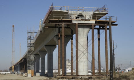 An elevated section of the high-speed rail under construction in Fresno, California, in 2017.