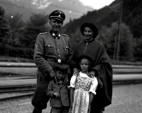 Horst Wächter (from left), with Charlotte, Otto and Traute, in 1944.