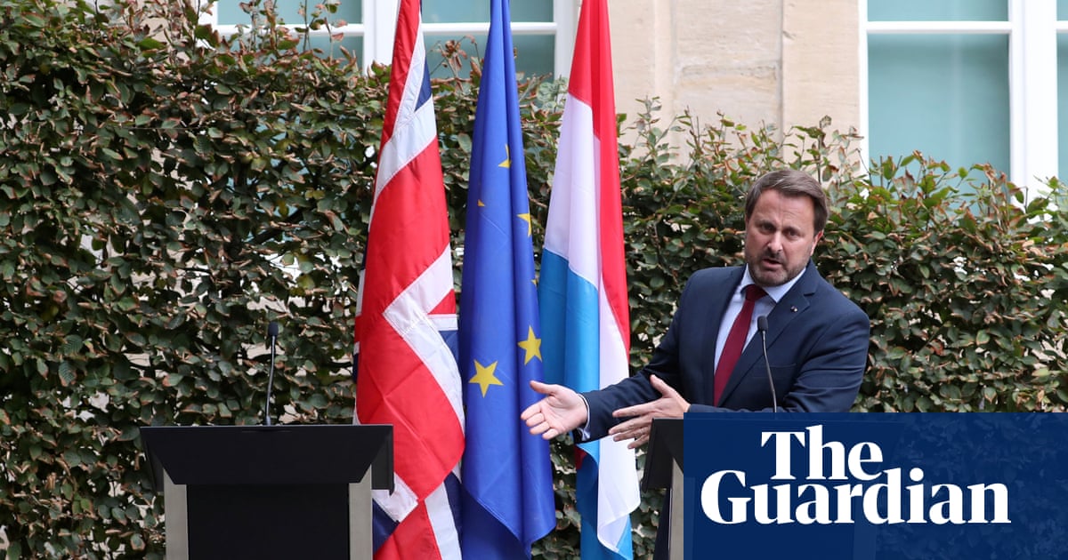 Johnson humiliated by Luxembourg PM at 'empty chair' press conference