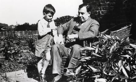 Tom Priestley with his father, JB Priestley, in June 1938.