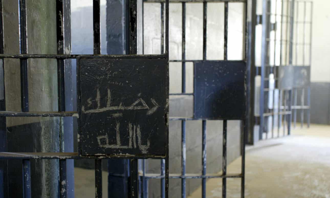 Irak castiga las relaciones homosexuales con hasta 15 años de cárcel