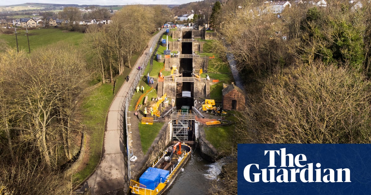 ‘At the top, it looks scary’: Bingley celebrates Five Rise Locks restoration