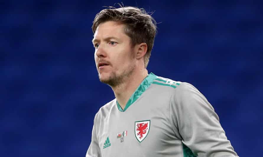 Wayne Hennessey est en route pour Burnley.