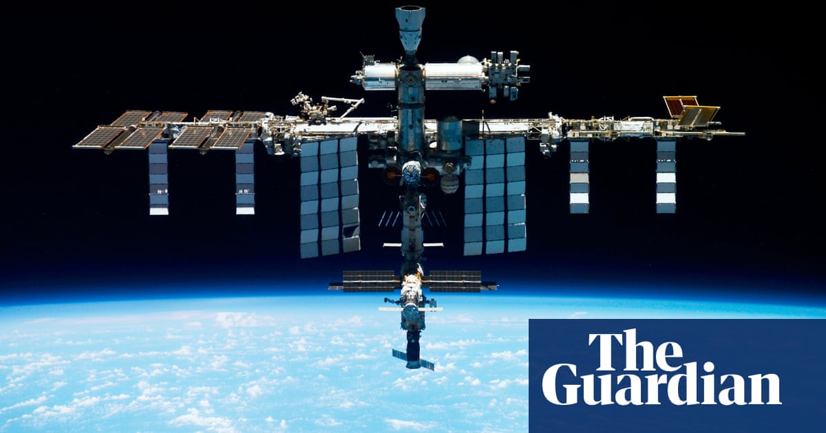 Nasa briefly loses contact with ISS after power outage and relies on backup systems for first time The Guardian Nasa briefly loses contact with ISS after power outage and relies on backup systems for first time The Guardian