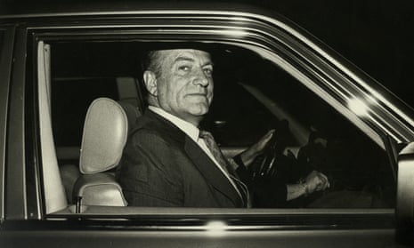 In a new trial, Claus von Bülow had the best defence money could buy. Unlimited funds were provided by Sir Paul Getty.