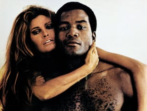 Raquel Welch as Sarita and Jim Brown as Lyedecker in 100 Rifles, 1969. The director tried to persuade Welch to go nude in her famous shower scene, but, as she did throughout her career, she refused
