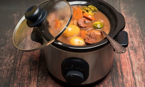A Complete Guide to Slow Cookers