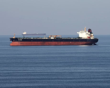 Tankerë nafte pranë Ngushticës së Hormuzit