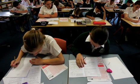 Pupils completing the test online could have been helped by being able to edit their work more easily, education chiefs said.
