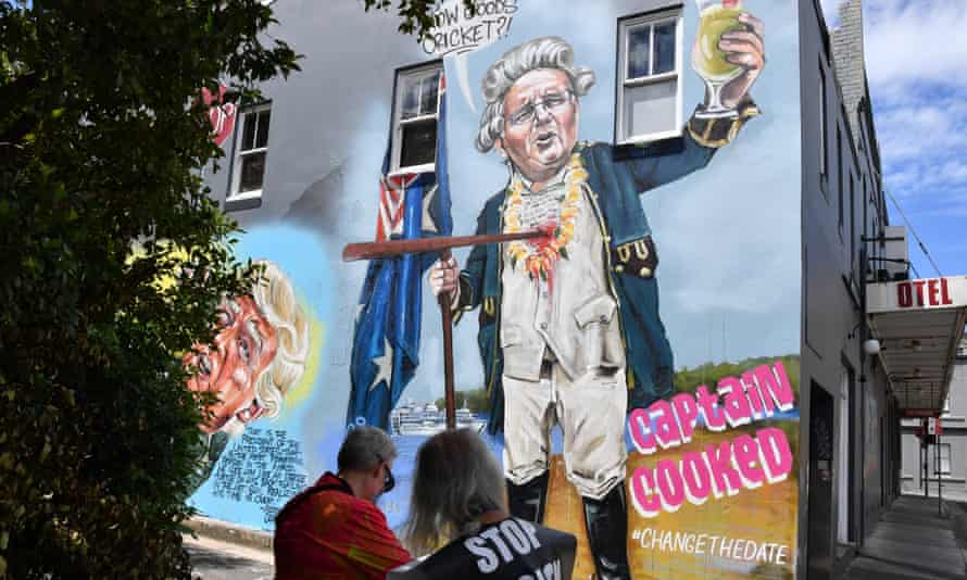 A mural of Scott Morrison dressed as Captain Cook holding a cocktail