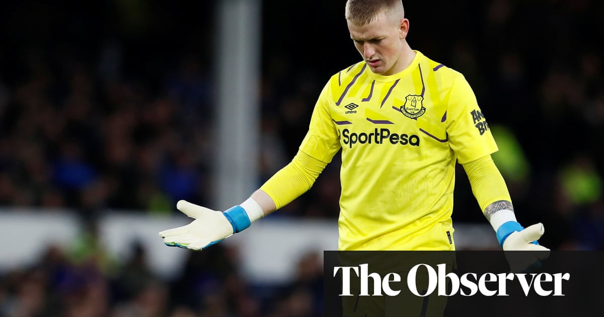 Everton’s Jordan Pickford: ‘I don’t want to see Marco Silva sacked’