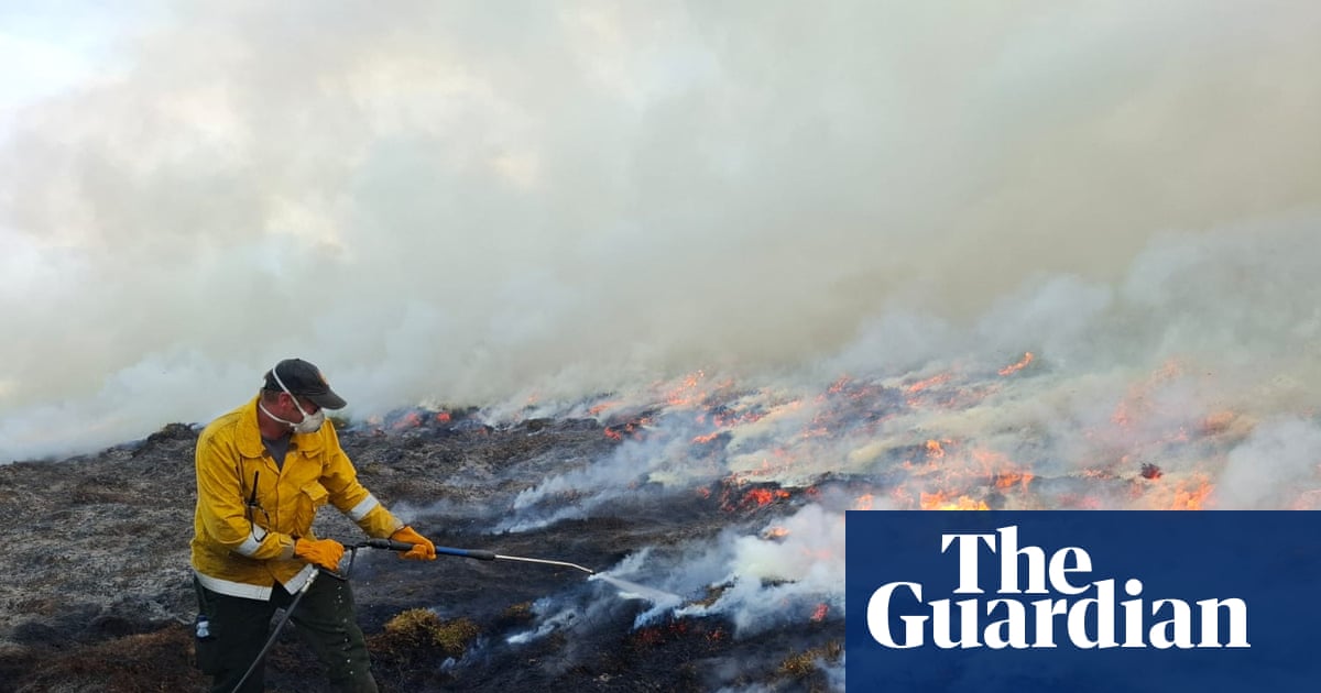 Entire Cairngorms village evacuated as raging wildfire nears