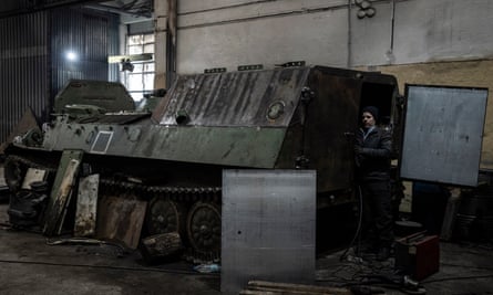 Ukraine tank repairs