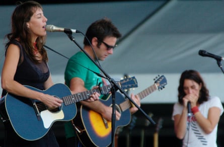 The Waifs pada tahun 2005