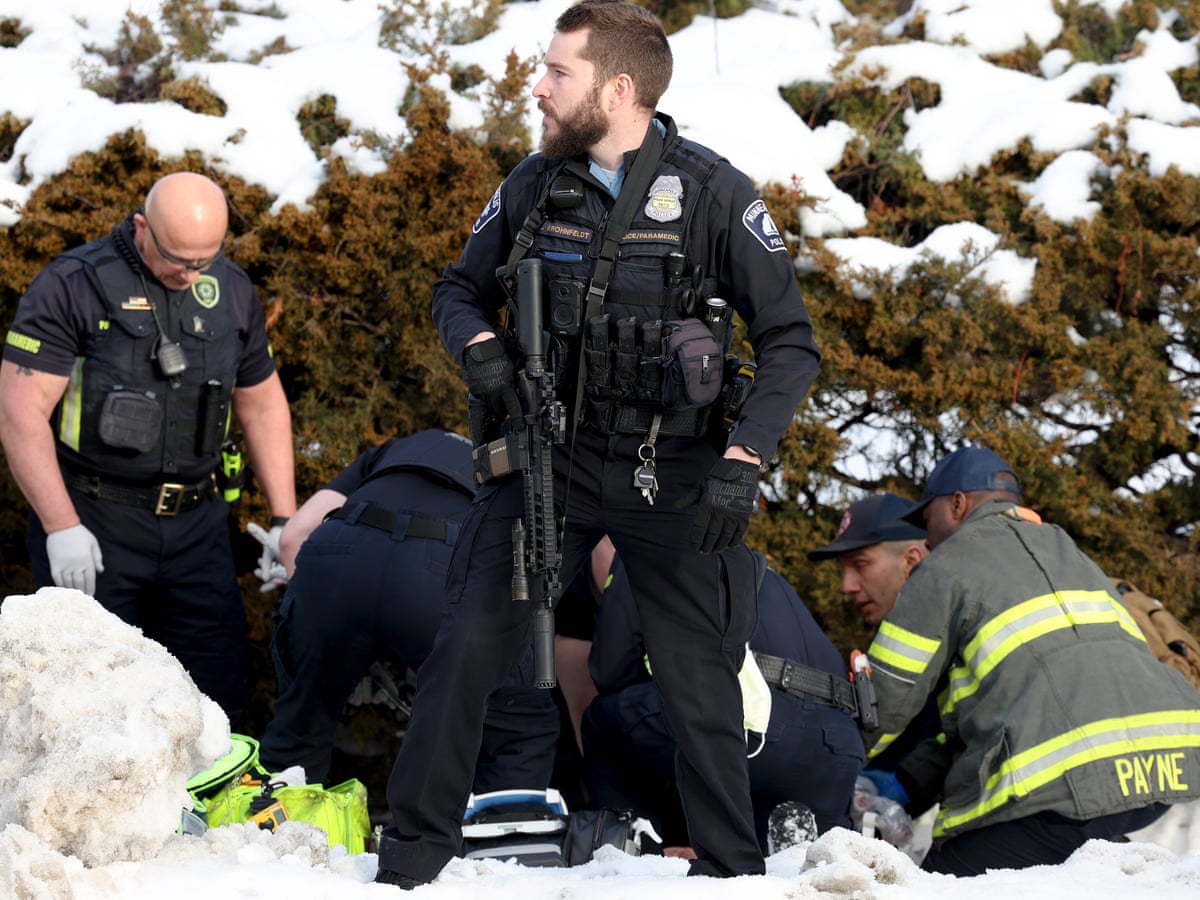 Federal officers blocked medics from scene of ICE shooting, witnesses say | ICE (US Immigration and Customs Enforcement) | The Guardian