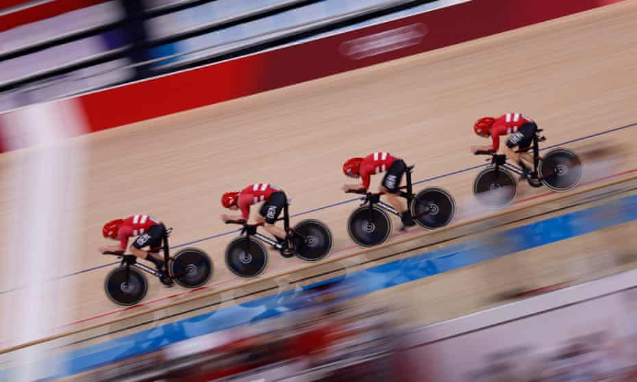 Denmark's pursuit team broke the men's world record by five seconds.