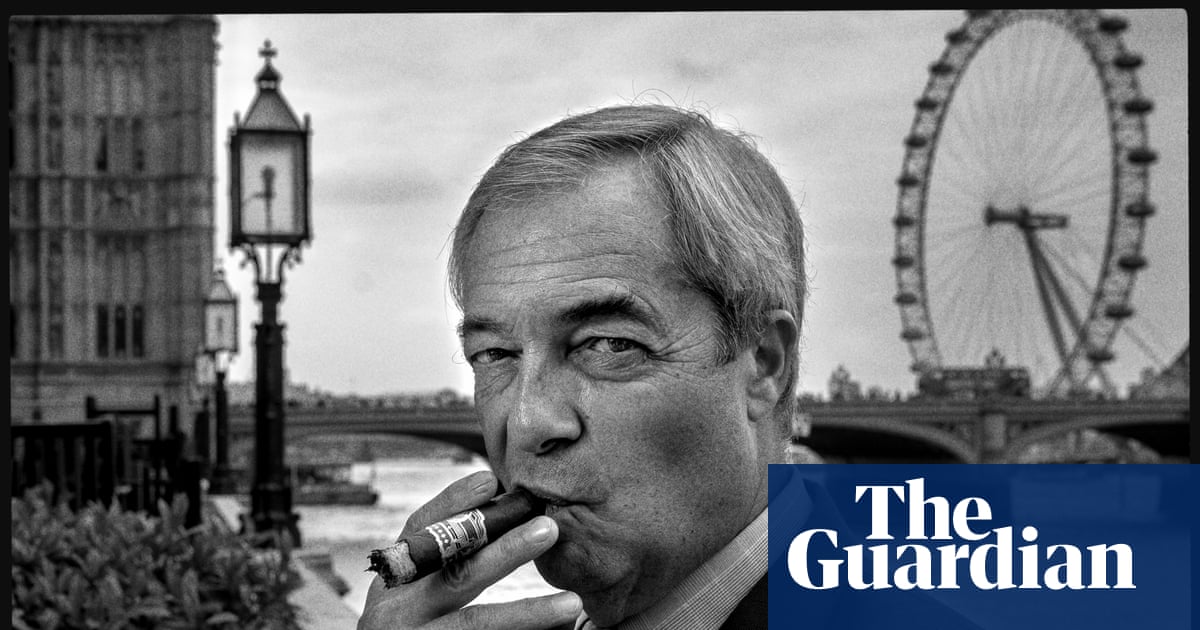 Deeply shocking': Nigel Farage faces fresh claims of racism and antisemitism at school