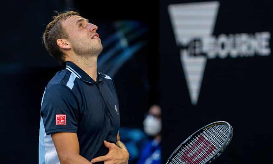 Dan Evans looks pained during his defeat by Félix Auger-Aliassime