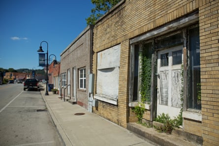 Closed store front, Main Street, Beattyville.