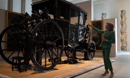 Ana de la Cueva with the royal coach from 1670-1680