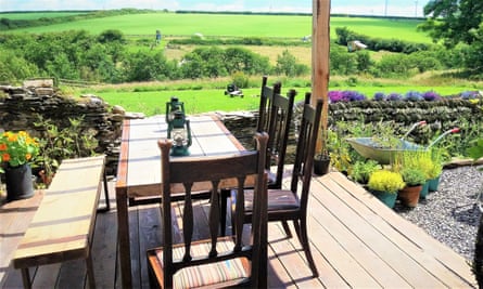 Strawfields Cafe, Devon