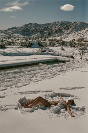 Snow Angel, 2019 Central to Wosinska’s photography is the celebration of spontaneity. Viewers find themselves immediately immersed in Wosinska’s world, where authenticity reigns supreme and every moment is overflowing with a hint of rebelliousness.“The one time it really snowed in the desert. Arielle and I roasted in a sauna then did snow angels to cool off”.