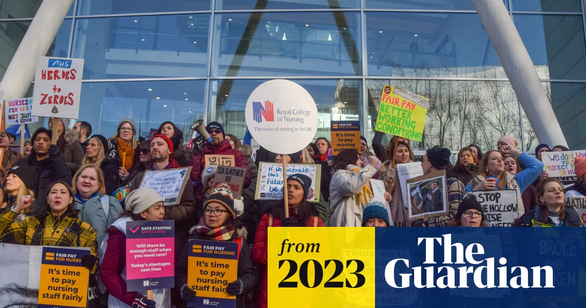 Bankers’ pay rises three times as fast as nurses’ since 2008 crash, TUC finds