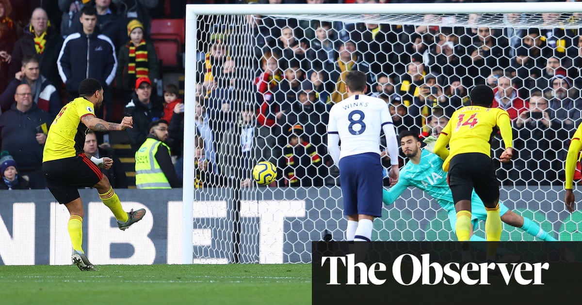 Tottenham’s Gazzaniga saves Deeney penalty to earn draw at Watford