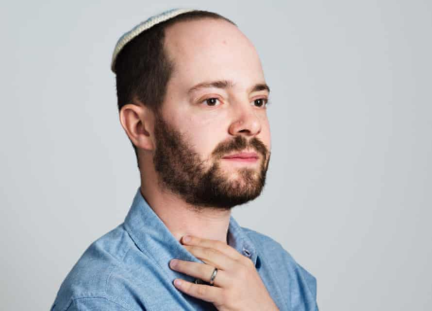 Head shot of Robert Freudenthal, member of a liberal synagogue in London, UK