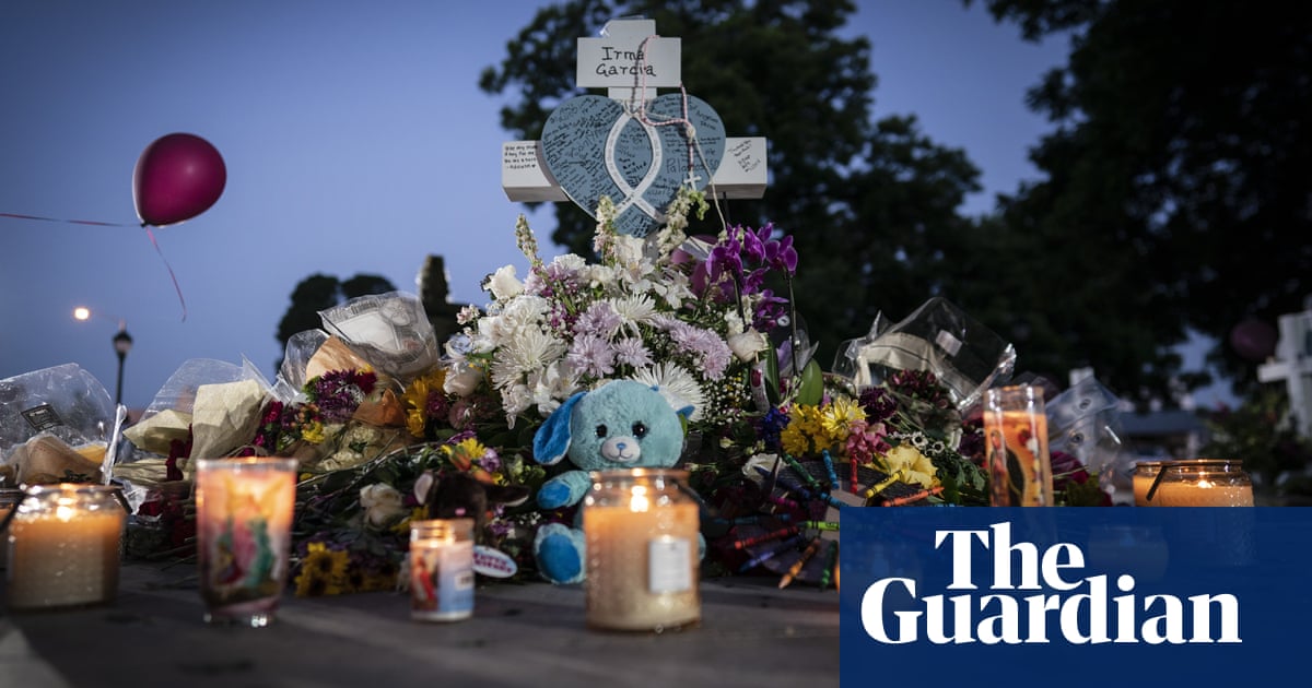 That other American tradition: after a mass shooting, the media comes to town