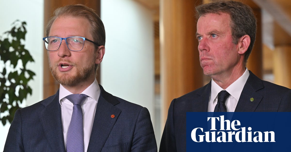 Coalition boasts it's 'running the immigration system' after deal to pass all three of Labor's migration bills