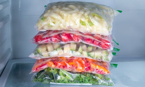 Storing food in the freezer - which soups cannot be frozen?