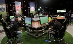 FIFA Ultimate Team gamers in action.