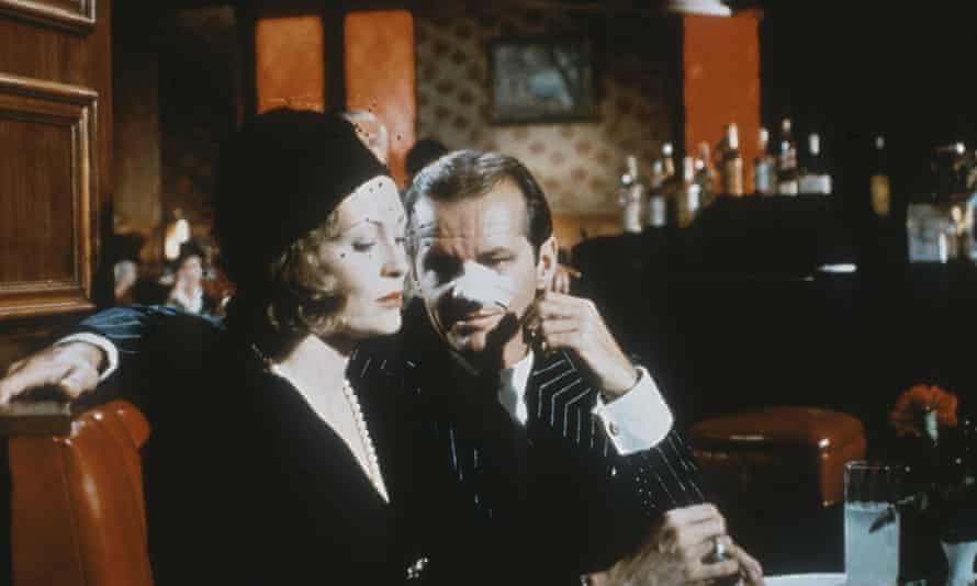 Faye Dunaway and Jack Nicholson in Chinatown, 1974. Robert Evans promised each of them either an Oscar nomination for their work on the movie or a luxury car.