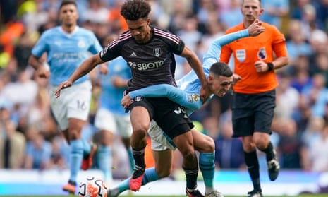Return of the Jedi: Antonee Robinson (center) is back in Fulham’s starting line-up after missing their defeat at the hands of Aston Villa through injury.