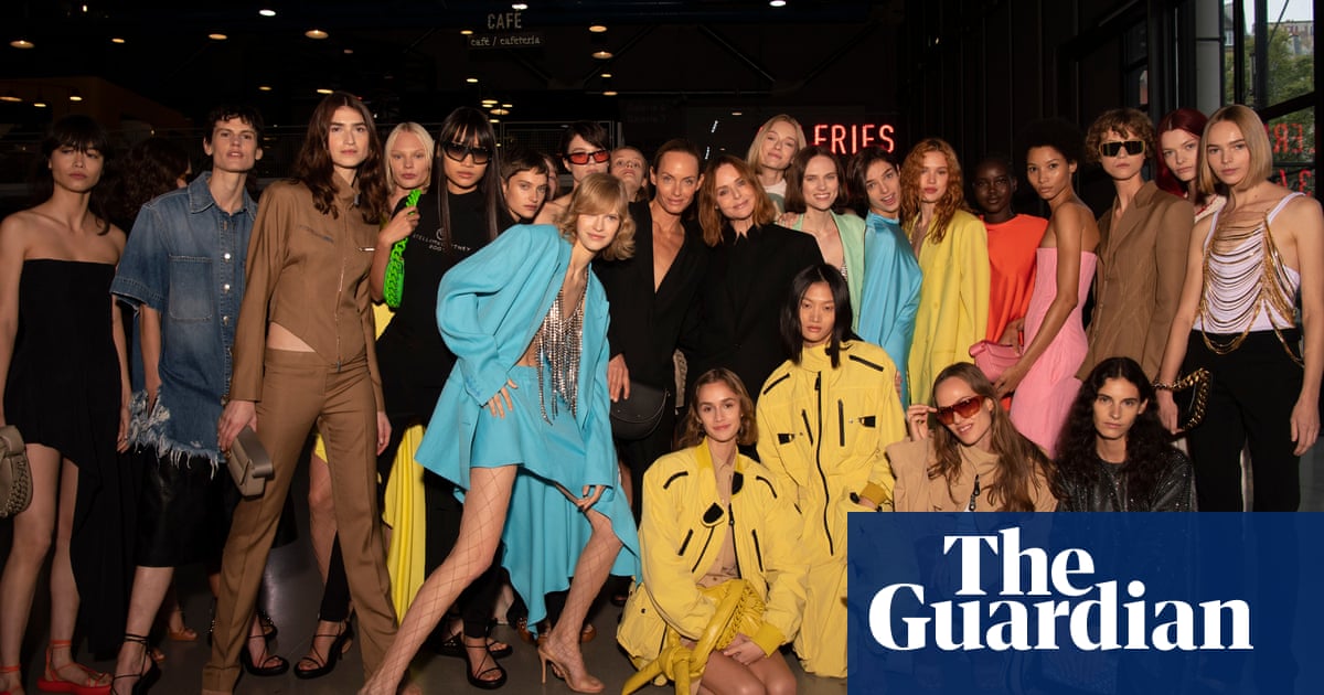 Paris fashion week, spring/summer 2023: the highlights โ in pictures Paris fashion week, spring/summer 2023: the highlights โ in pictures