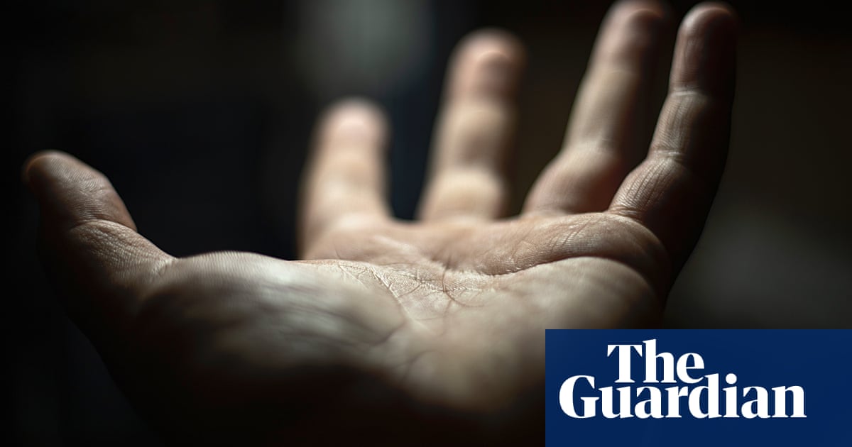 The Last White Man by Mohsin Hamid review – a hypnotic race fable