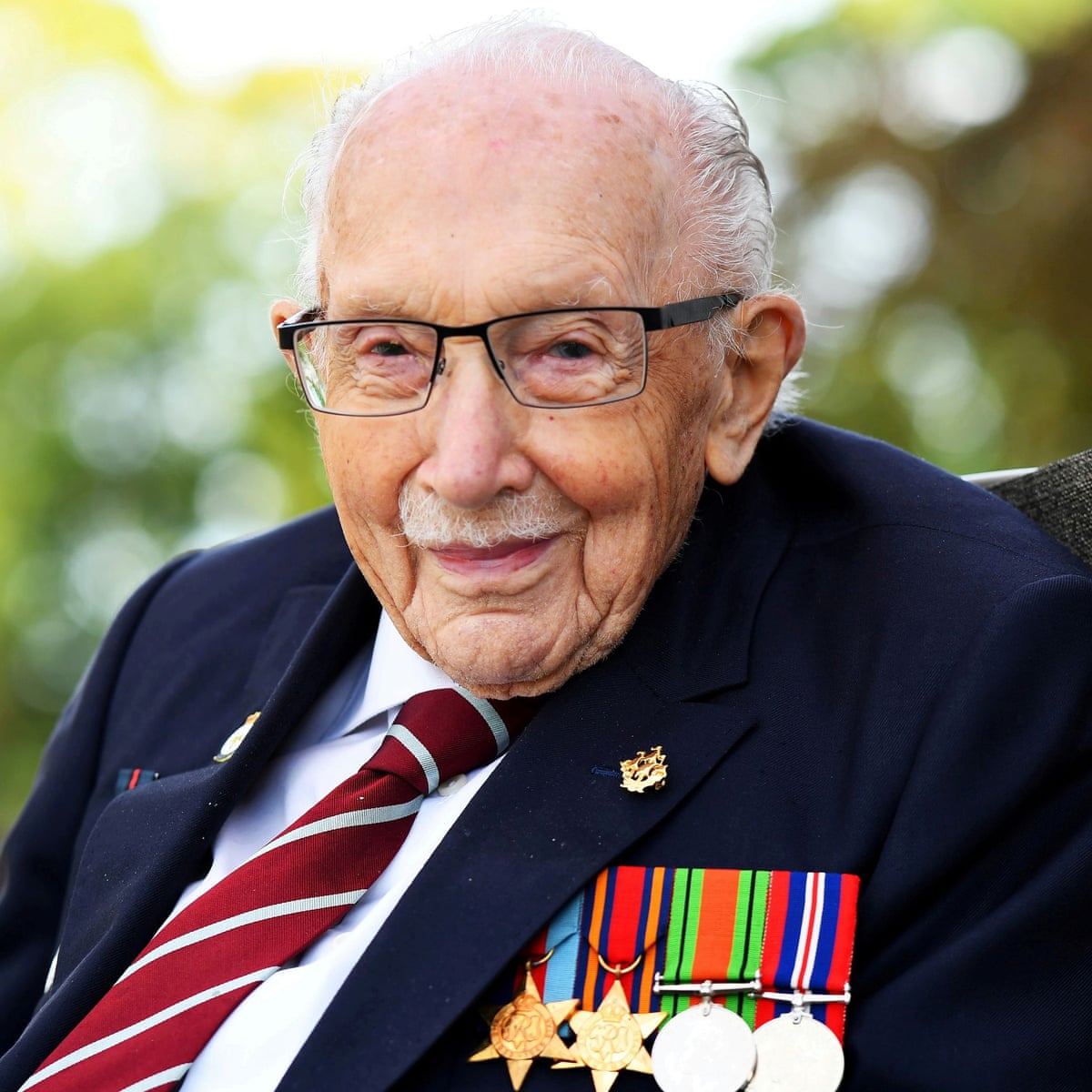 Captain Sir Tom Moore's funeral to get flypast by WWII plane | World news | The Guardian