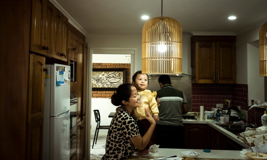 Masuma and Diana in the kitchen