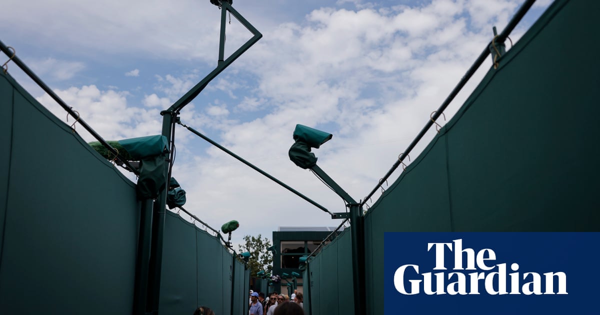 It'll always need humans': former Wimbledon line judge laments the Hawk-Eye era