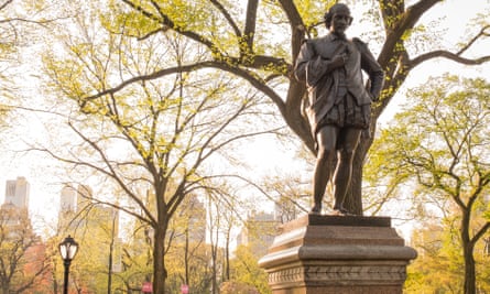 The sculputre of Shakespeare in New York’s Central Park.