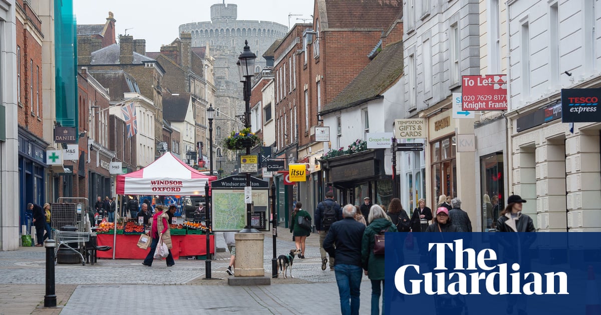 Bailey Supports Retailers' Job Cut Warnings