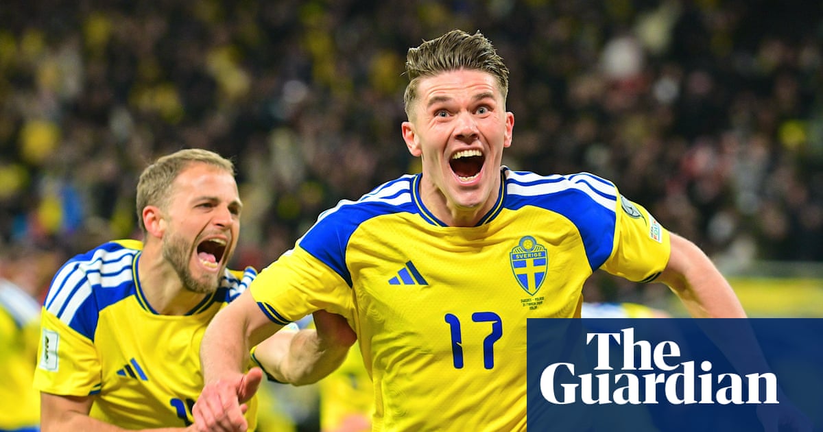 Sweden qualify for World Cup after Viktor Gyökeres hits late winner against Poland