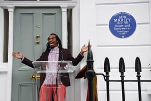 Zephaniah unveils an English Heritage blue plaque for Bob Marley at a house on Oakley Street in Chelsea, London, in 2019