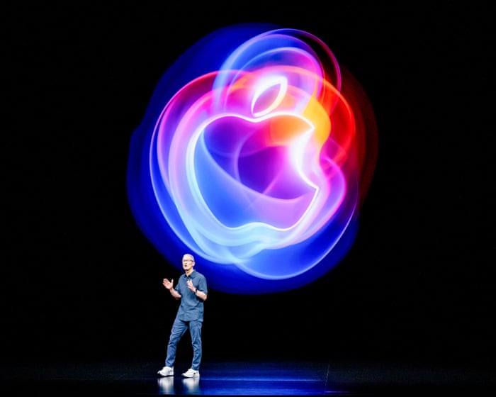 Apple announces $100 billion investment in US manufacturing