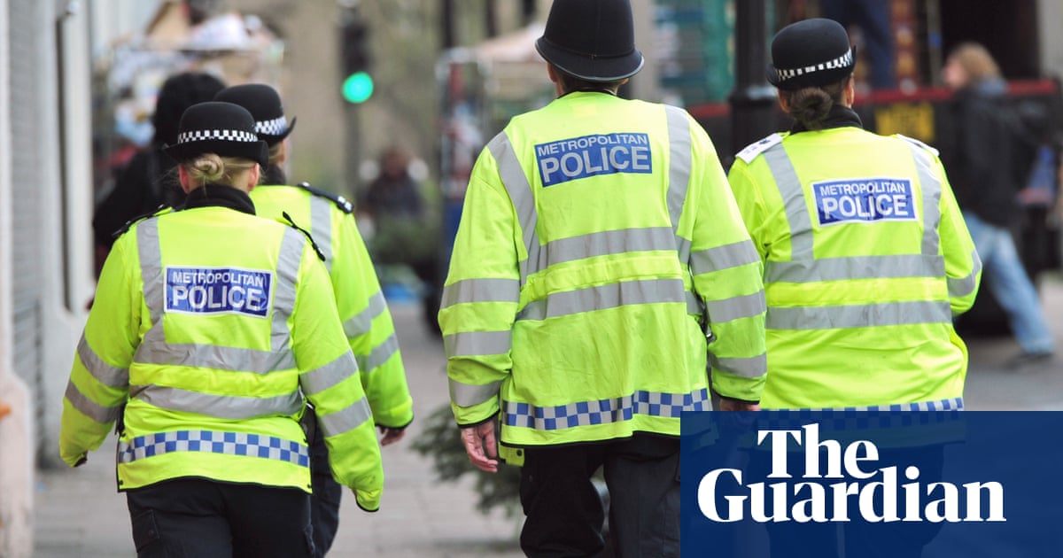 Police officers who fail background checks to be automatically sacked