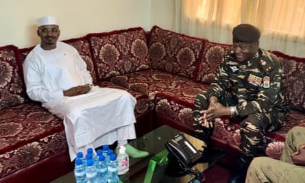 Mahamat Idriss Déby and Abdourahamane Tchiani sitting on a sofa