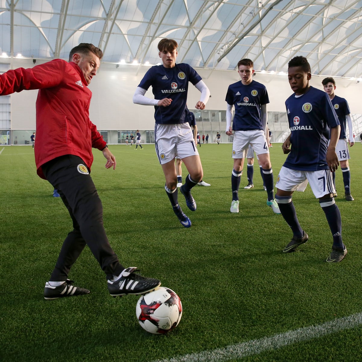 Karamoko Dembele 14 Targets Celtic First Team After Signing Youth Agreement Football The Guardian