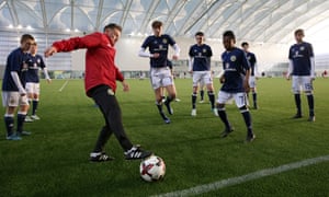 Celtic Close To Signing South Korea S World Cup Right Back Cha Doo Ri Celtic The Guardian